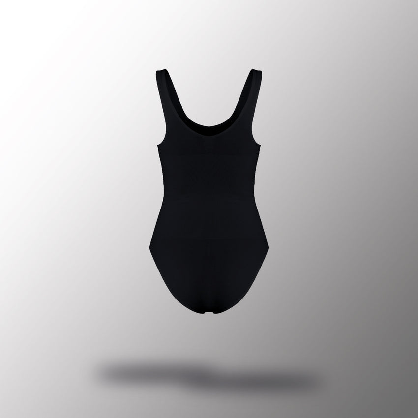 Body gainant sous fond gris