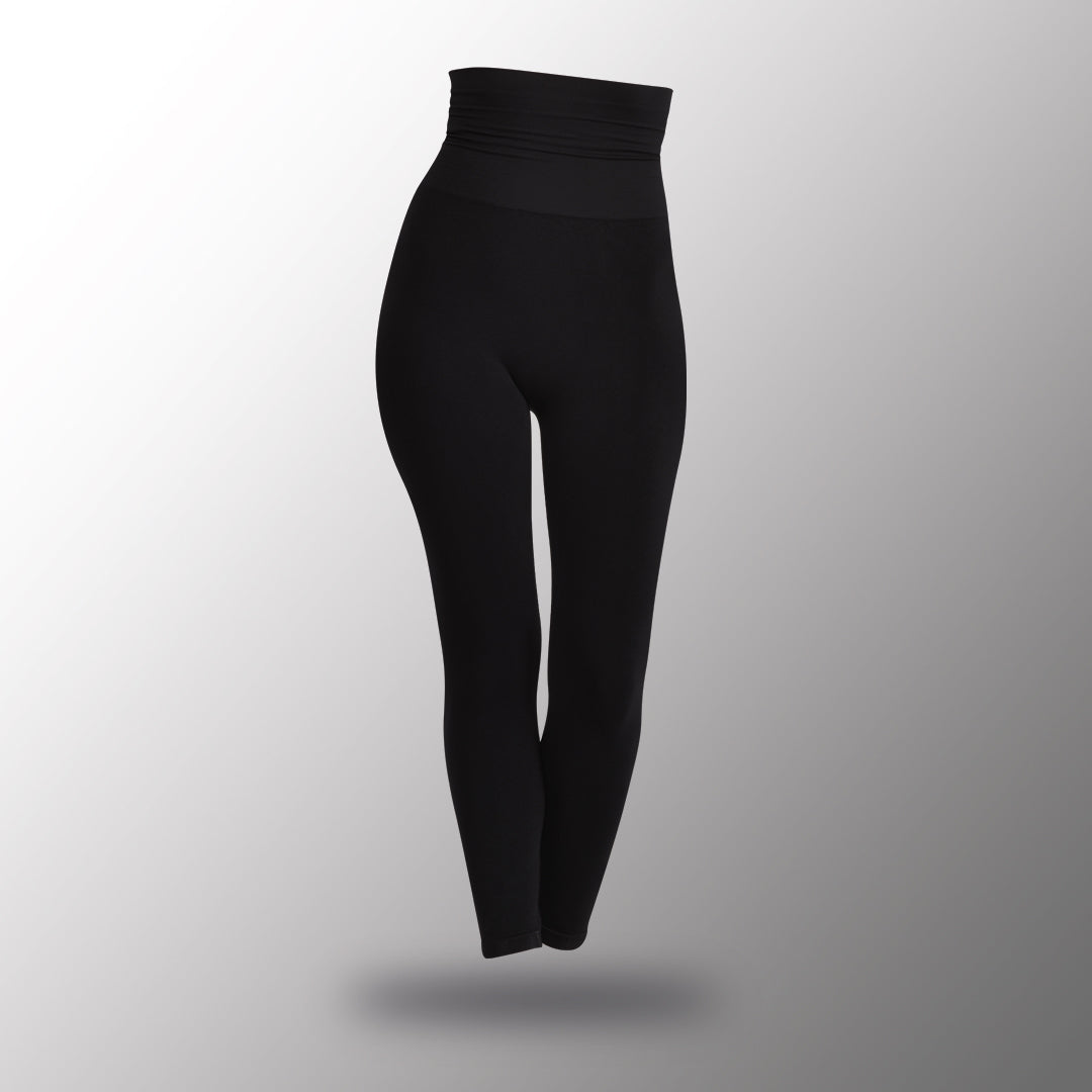 Legging sculptant sous fond gris