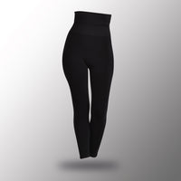 Legging sculptant sous fond gris
